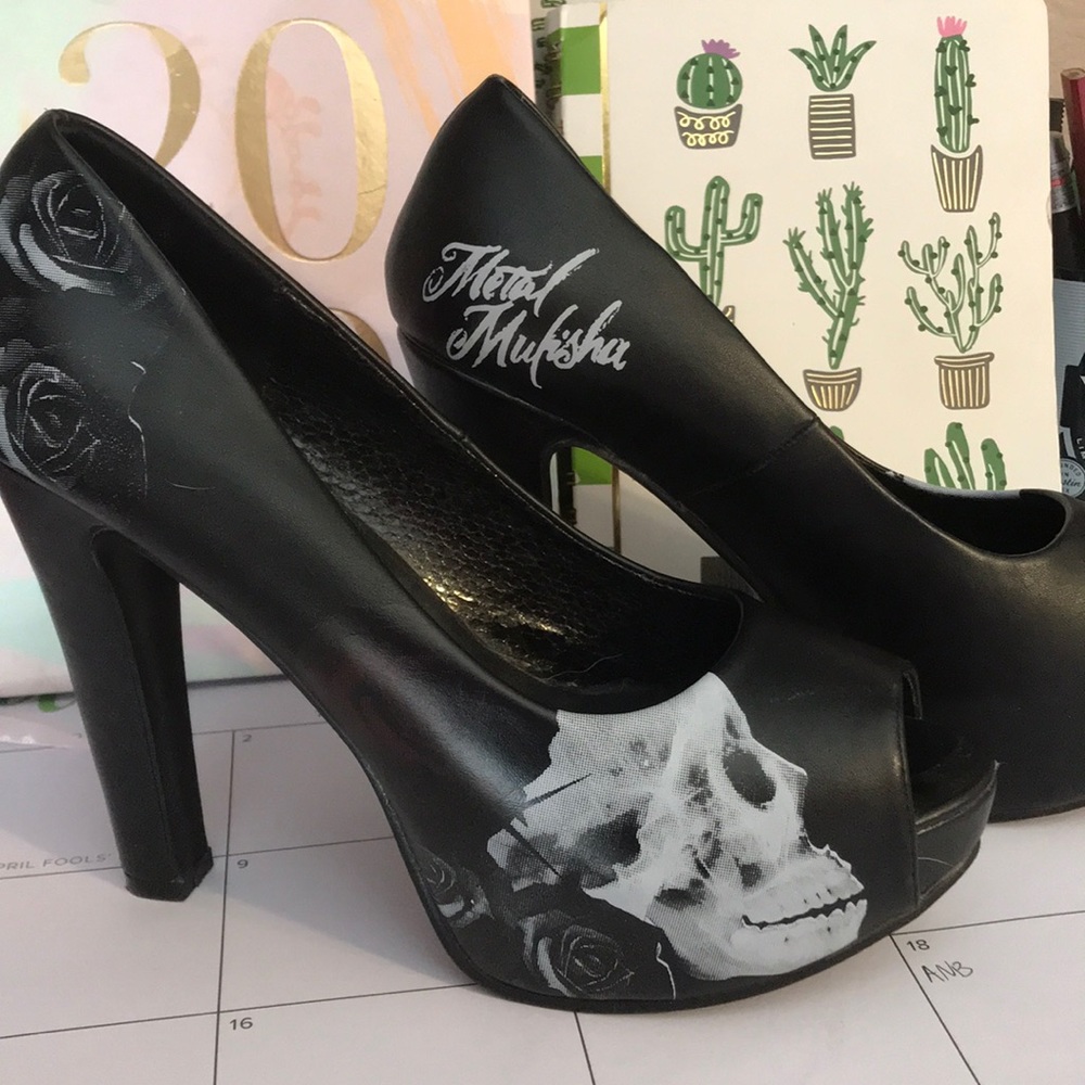 Metal mulisha heels